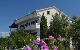Apartments Josip